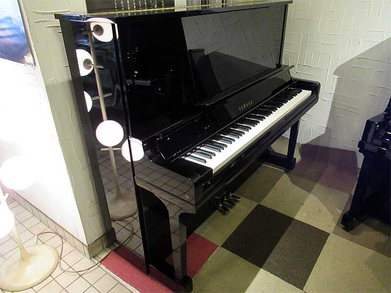 【再調整品】 ヤマハ アップライトピアノ UX30Bl